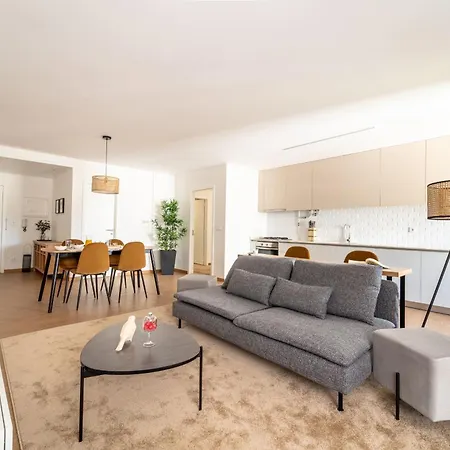 Apartamento Feliciano Ramos 3 - T4 Familiar Perto Do Centro Da - *