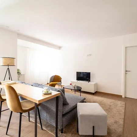 Feliciano Ramos 3 - T4 Familiar Perto Do Centro Da - Braga