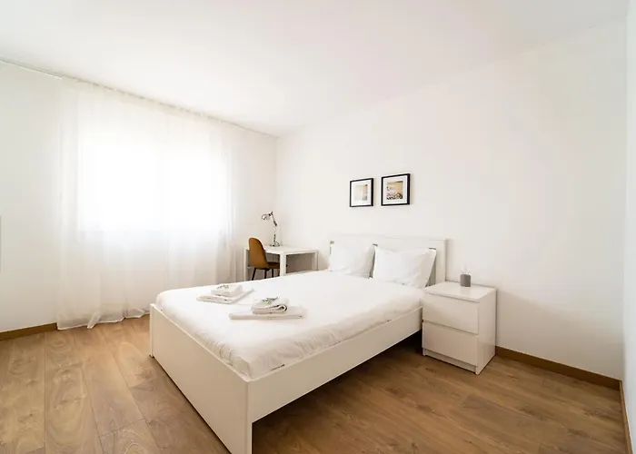 Daire Feliciano Ramos 3 - T4 Familiar Perto Do Centro Da -